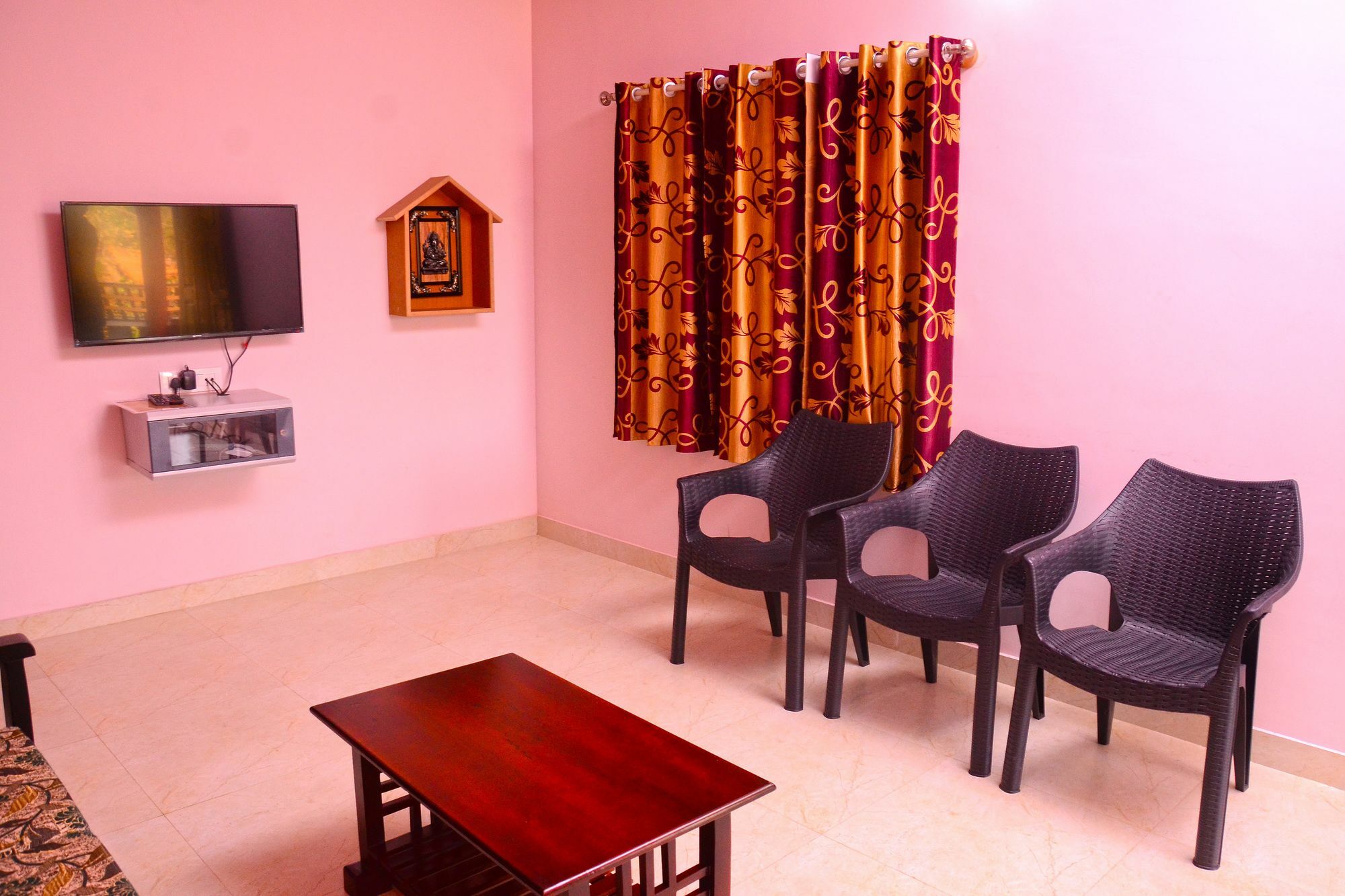 Coorg Girinivas Deluxe Homestay-Wi-Fi Madikeri Buitenkant foto
